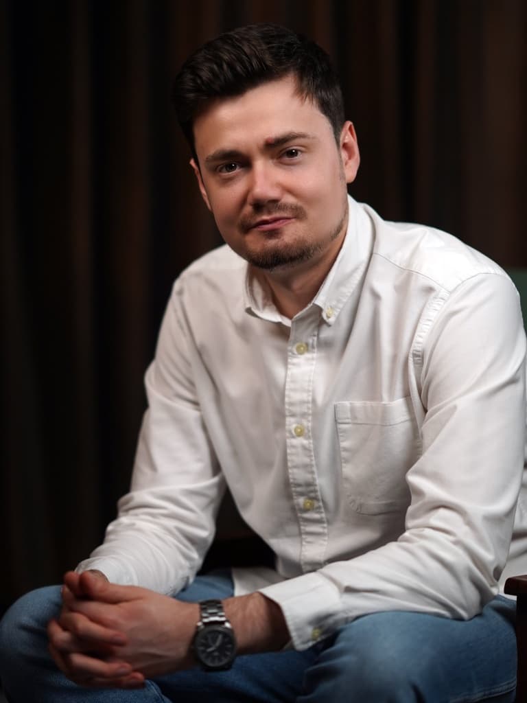 Денис Роман